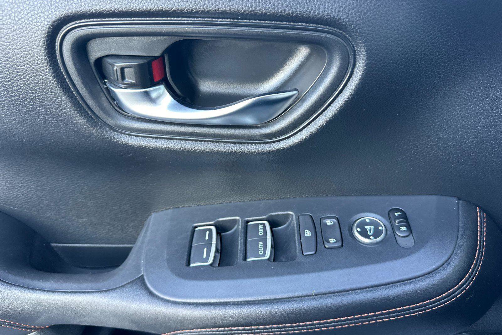 Used 2024 Honda HR-V Sport image 10