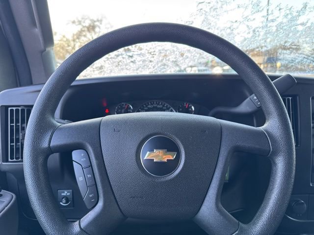 Used 2022 Chevrolet Express 2500 w/ Driver Convenience Package image 11