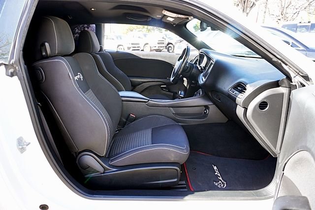 Used 2019 Dodge Challenger SRT Hellcat Redeye image 14