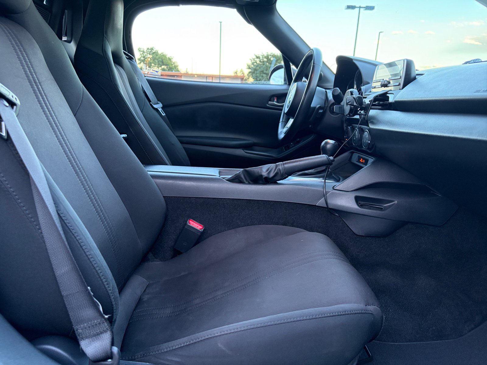 Used 2016 MAZDA MX-5 Miata Sport RWD image 19