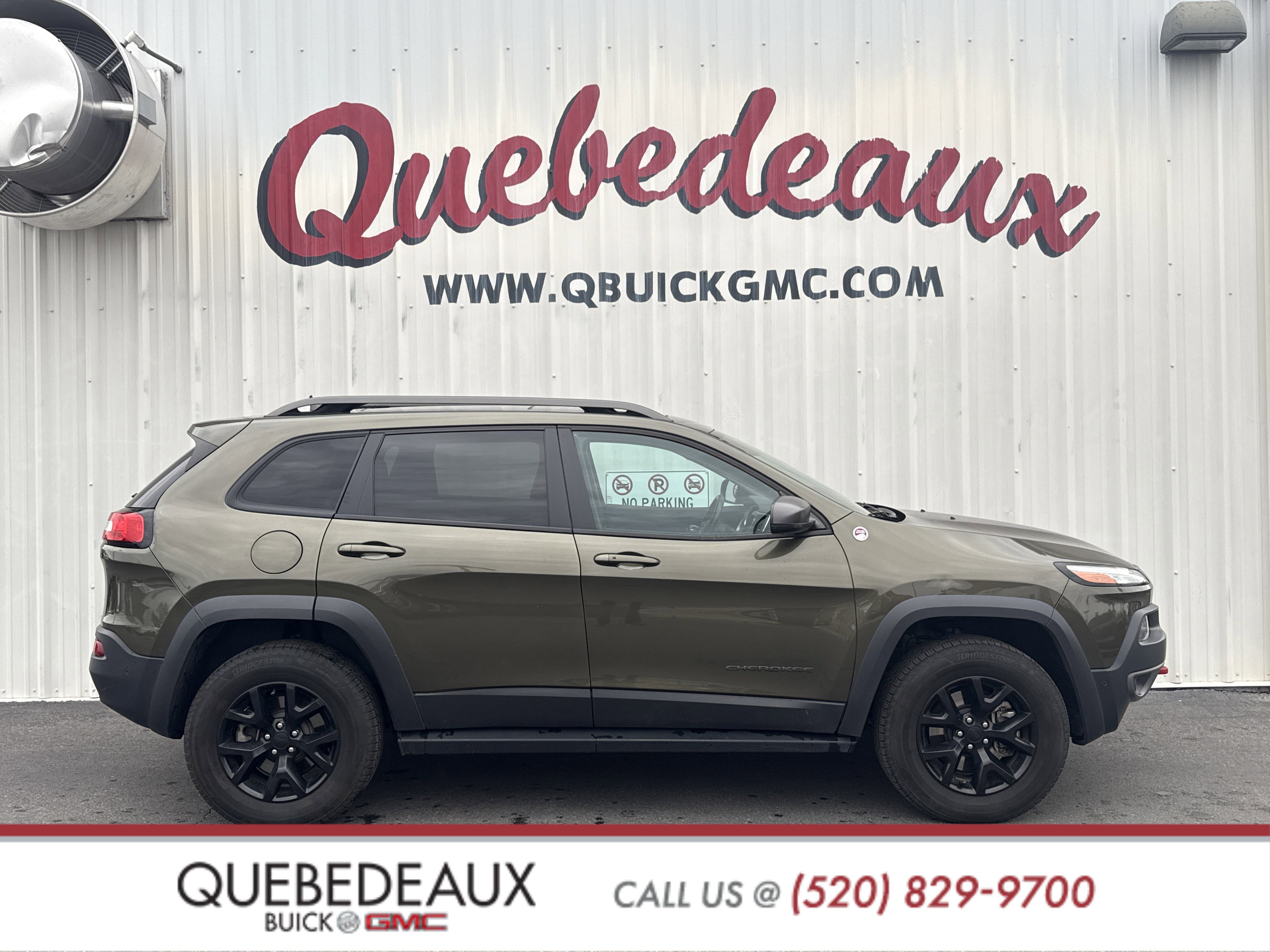 Used 2016 Jeep Cherokee Trailhawk w/ Comfort/Convenience Group image 27