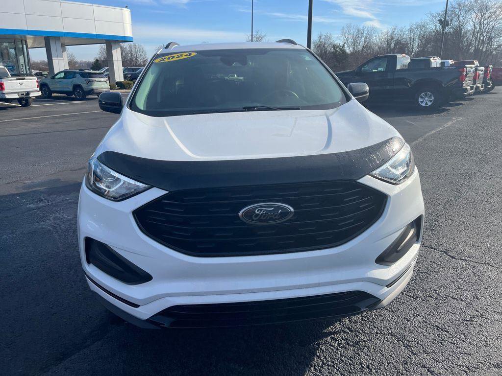 Used 2024 Ford Edge SE w/ Black Appearance Package AWD/4WD image 8