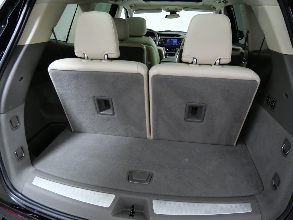 Used 2023 Cadillac XT6 Premium Luxury AWD/4WD image 6