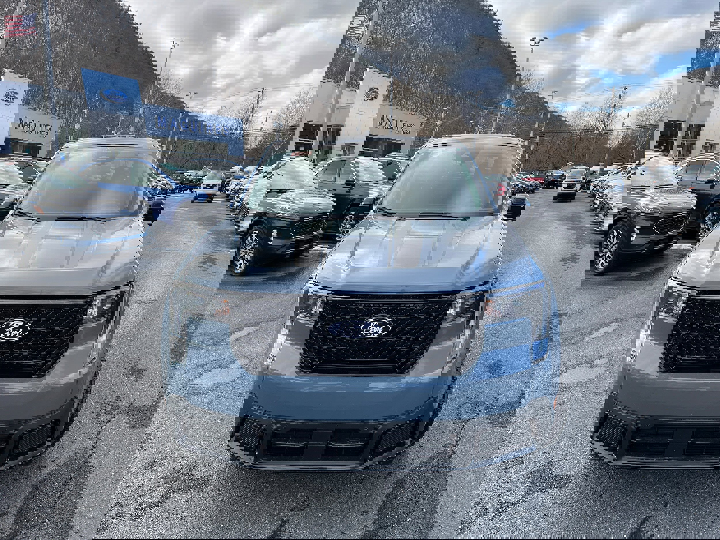 New 2026 Ford Maverick Lariat w/ Black Appearance Package image 2