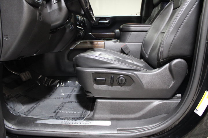 Used 2019 Chevrolet Silverado 1500 High Country w/ Technology Package AWD/4WD image 20