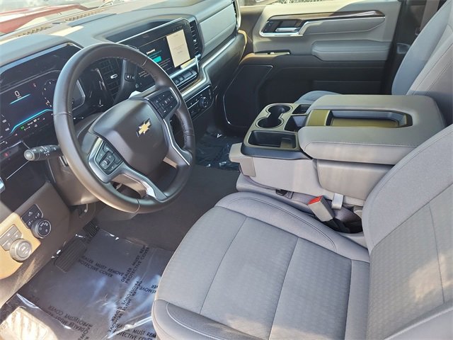 Used 2024 Chevrolet Silverado 3500 LT w/ Snow Plow Prep/Camper Package image 11