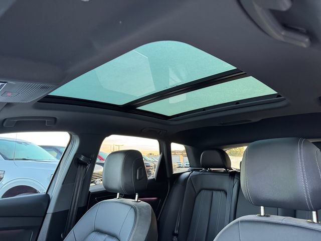 Used 2023 Audi Q4 e-tron Premium Plus w/ Premium Plus AWD/4WD image 28