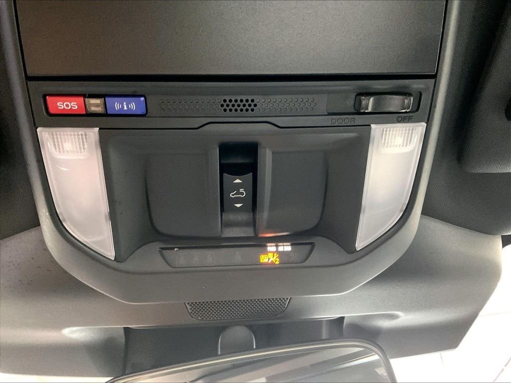 Used 2025 Subaru Forester Premium AWD/4WD image 20