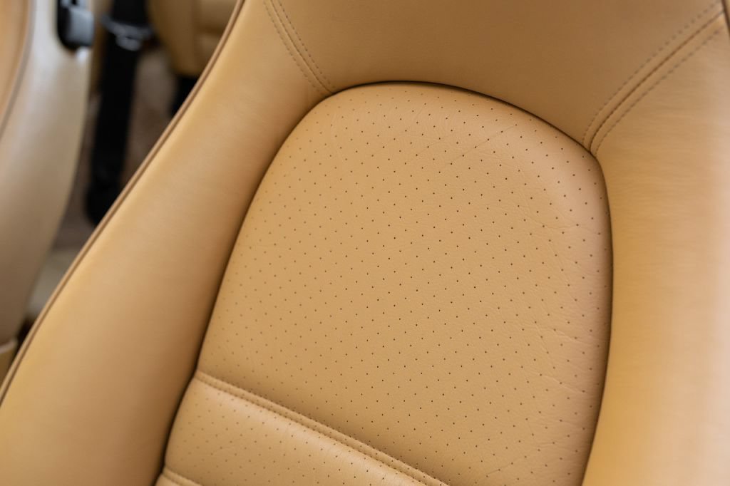 Used 1992 Porsche 911 Carrera RWD image 36