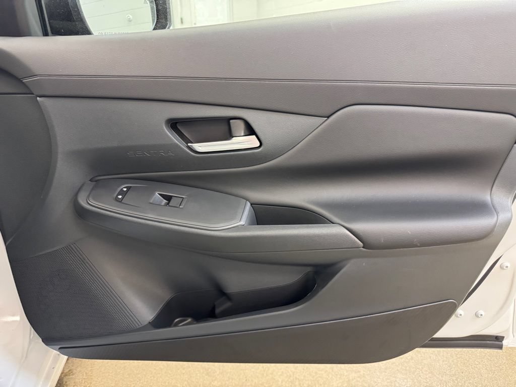 New 2026 Nissan Sentra SV w/ SV Convenience Package FWD image 26