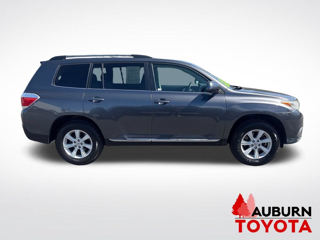 Used 2013 Toyota Highlander SE FWD image 4