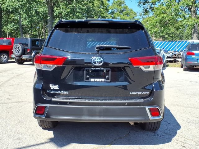 Used 2017 Toyota Highlander Limited Platinum AWD/4WD image 7