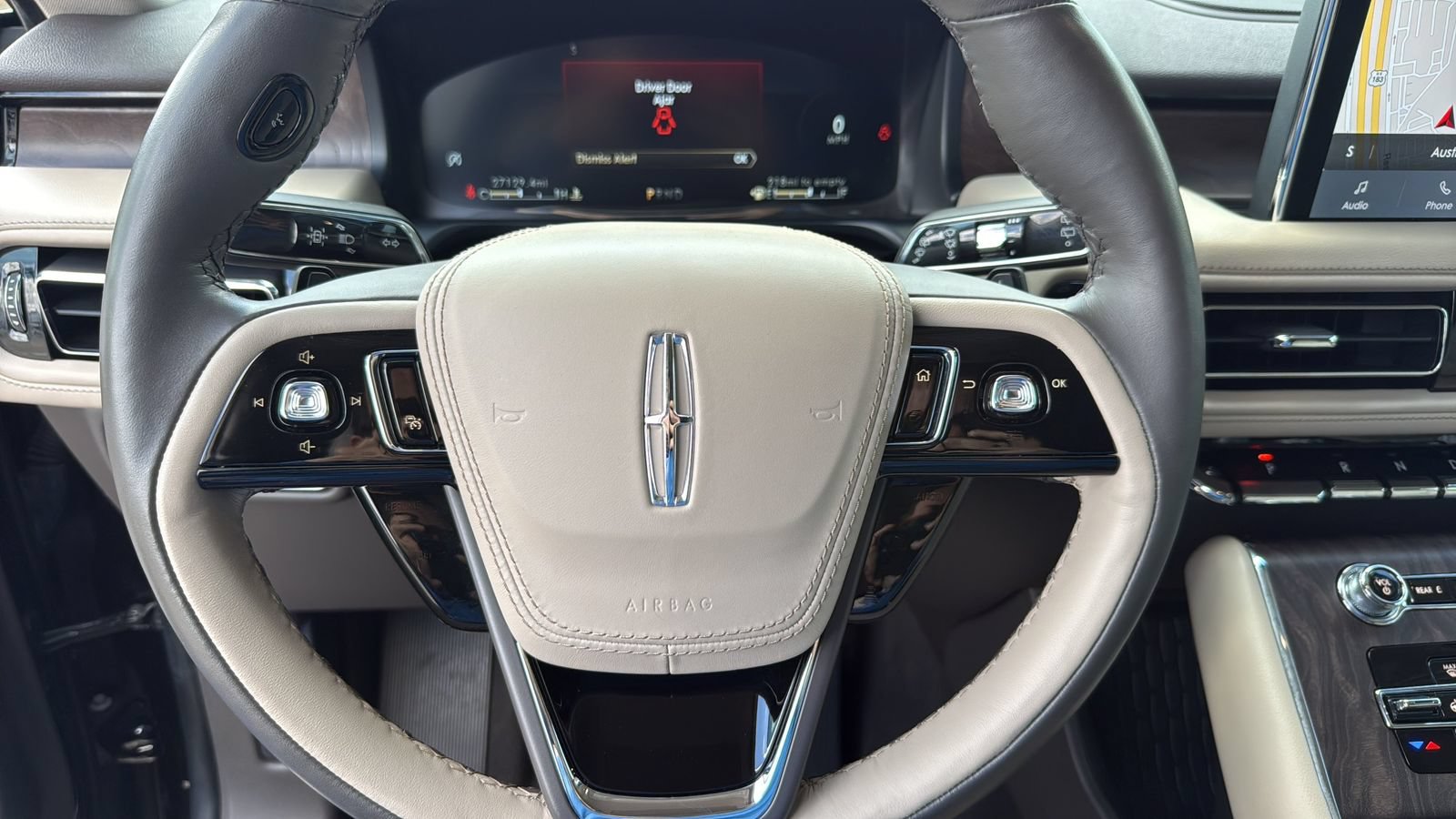 Used 2023 Lincoln Aviator Reserve w/ Equipment Group 201A AWD/4WD image 14