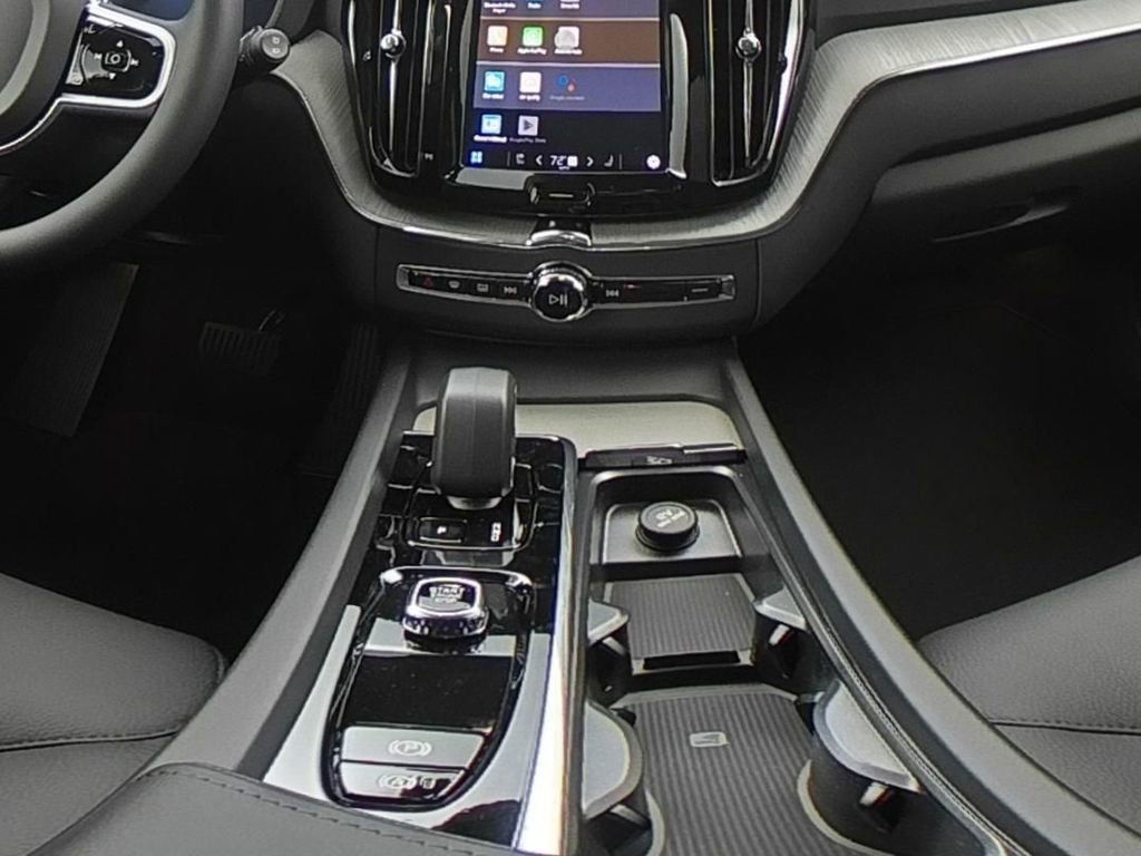 Used 2025 Volvo XC60 B5 Plus w/ Climate Package image 13