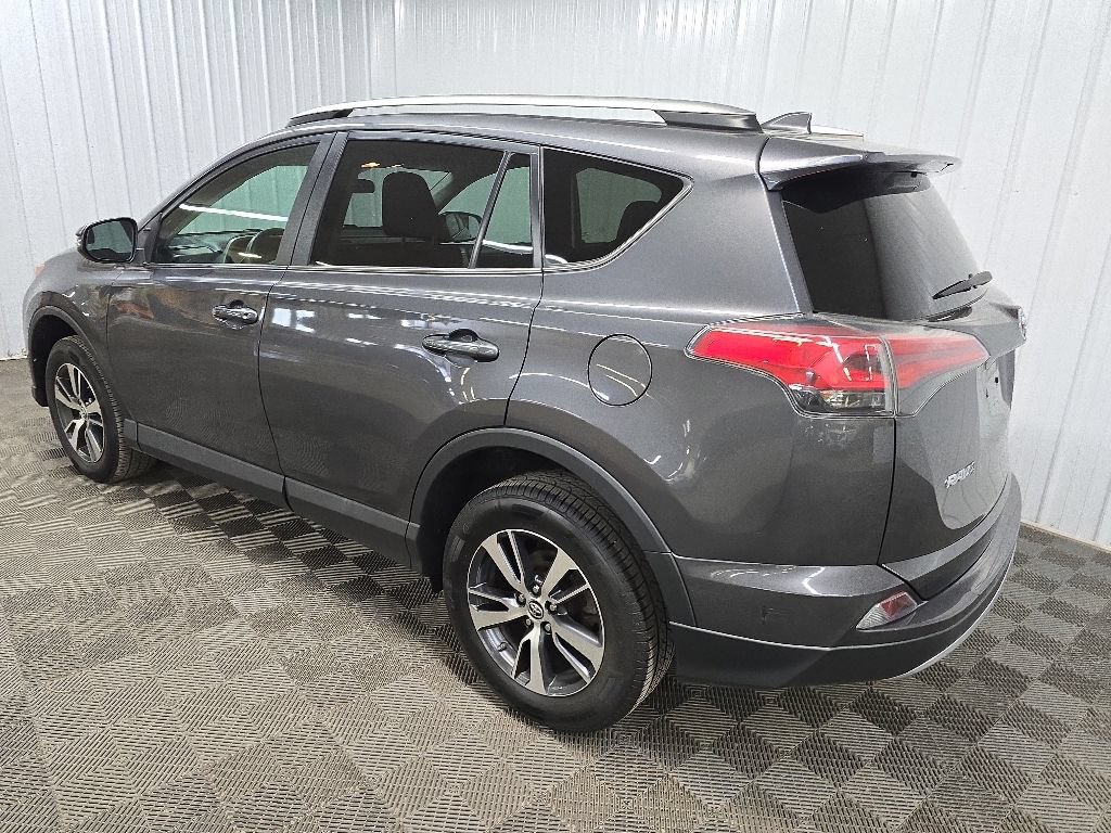 Used 2018 Toyota RAV4 XLE w/ Plus Extra Value Package AWD/4WD image 9