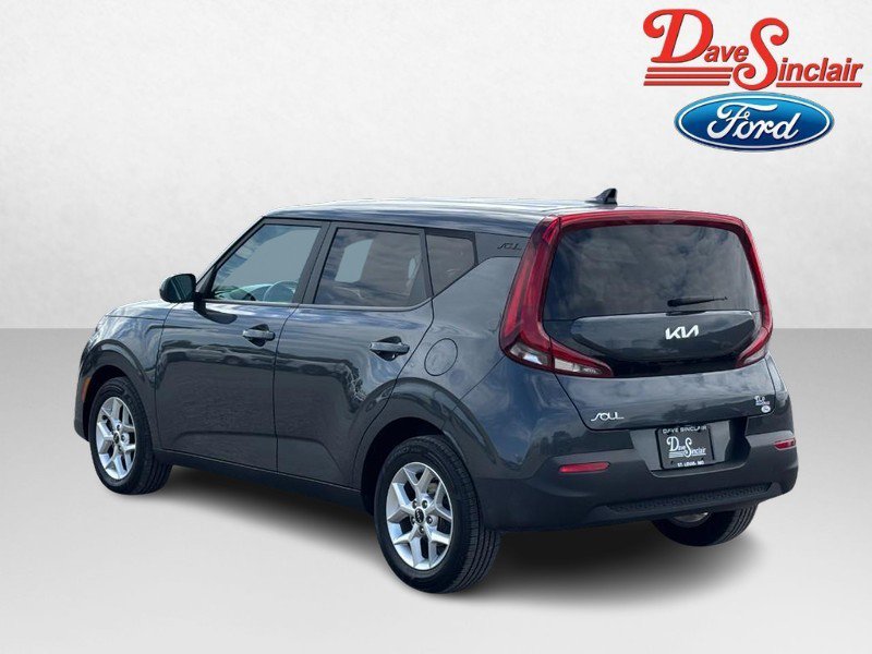 Used 2022 Kia Soul LX w/ Technology Package FWD image 9
