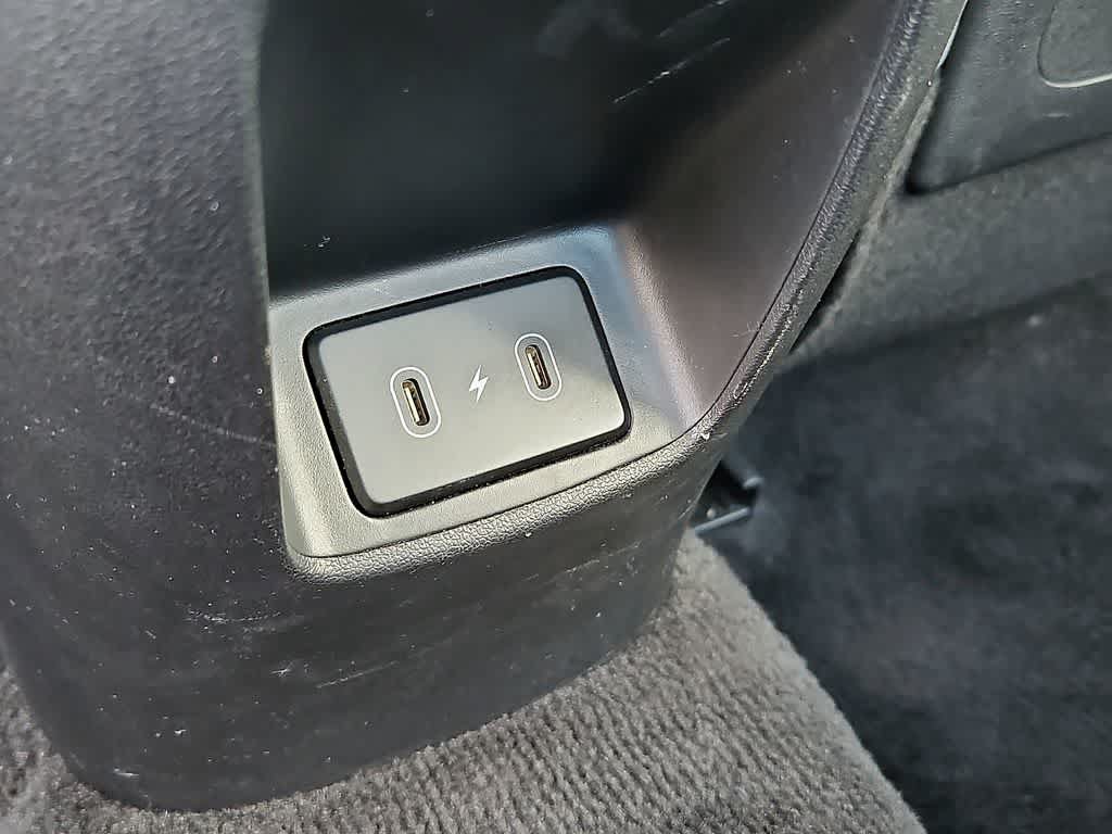 Used 2025 Hyundai Elantra Limited FWD image 30