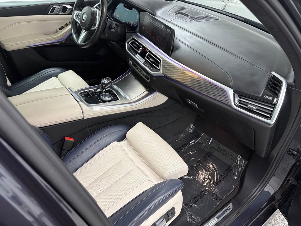 Used 2022 BMW X5 M50i w/ Executive Package image 44
