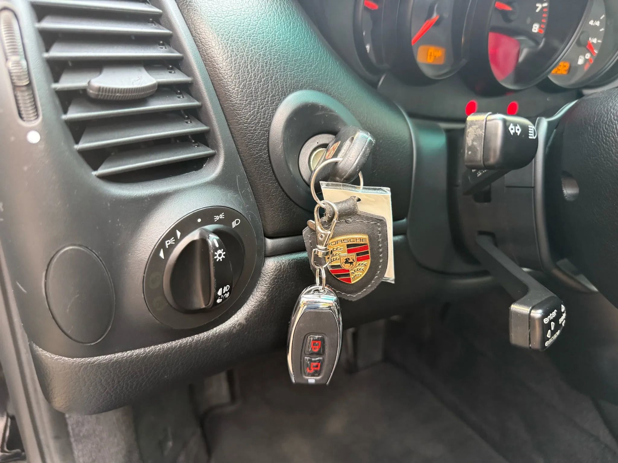 Used 2002 Porsche 911 GT3 RS image 34