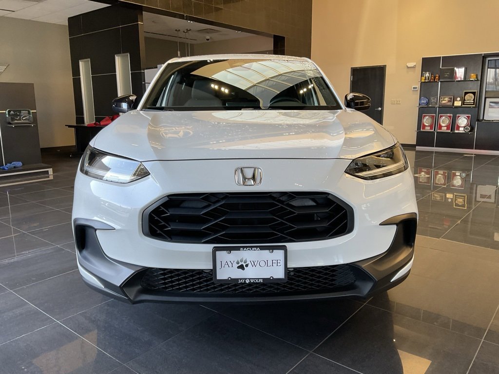 Used 2024 Honda HR-V Sport image 2