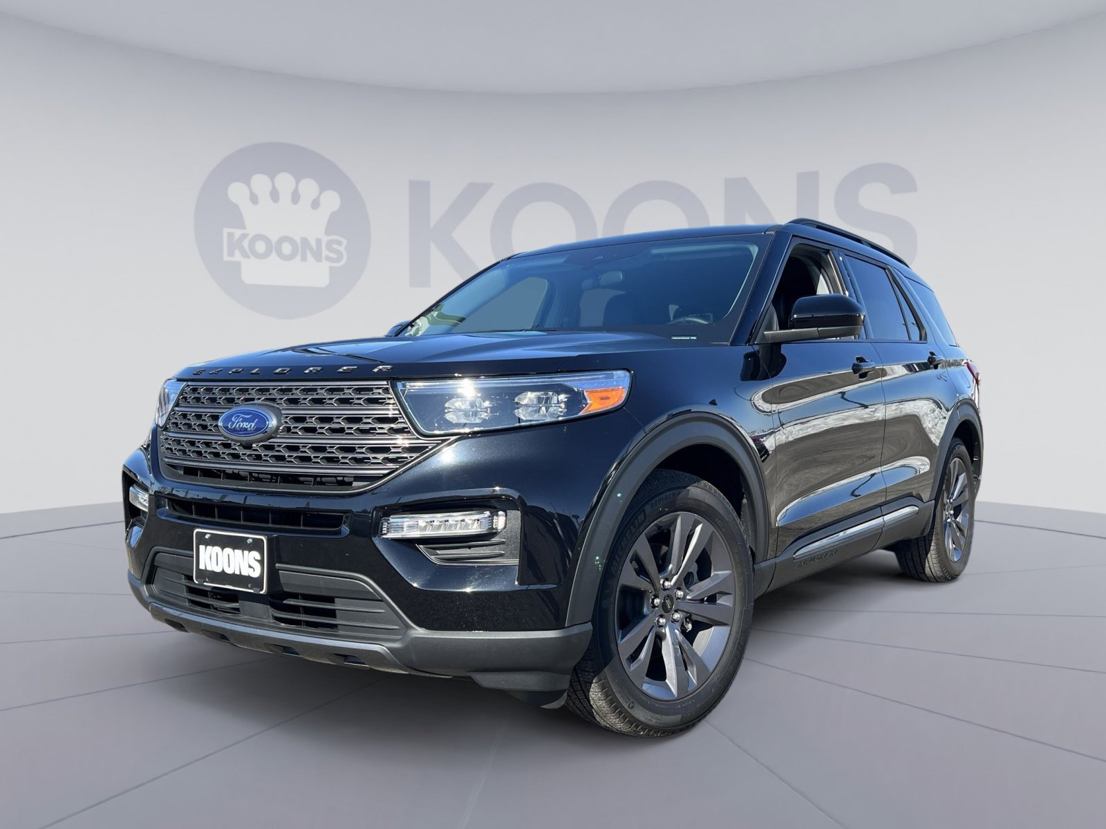 Used 2024 Ford Explorer XLT w/ Equipment Group 202A