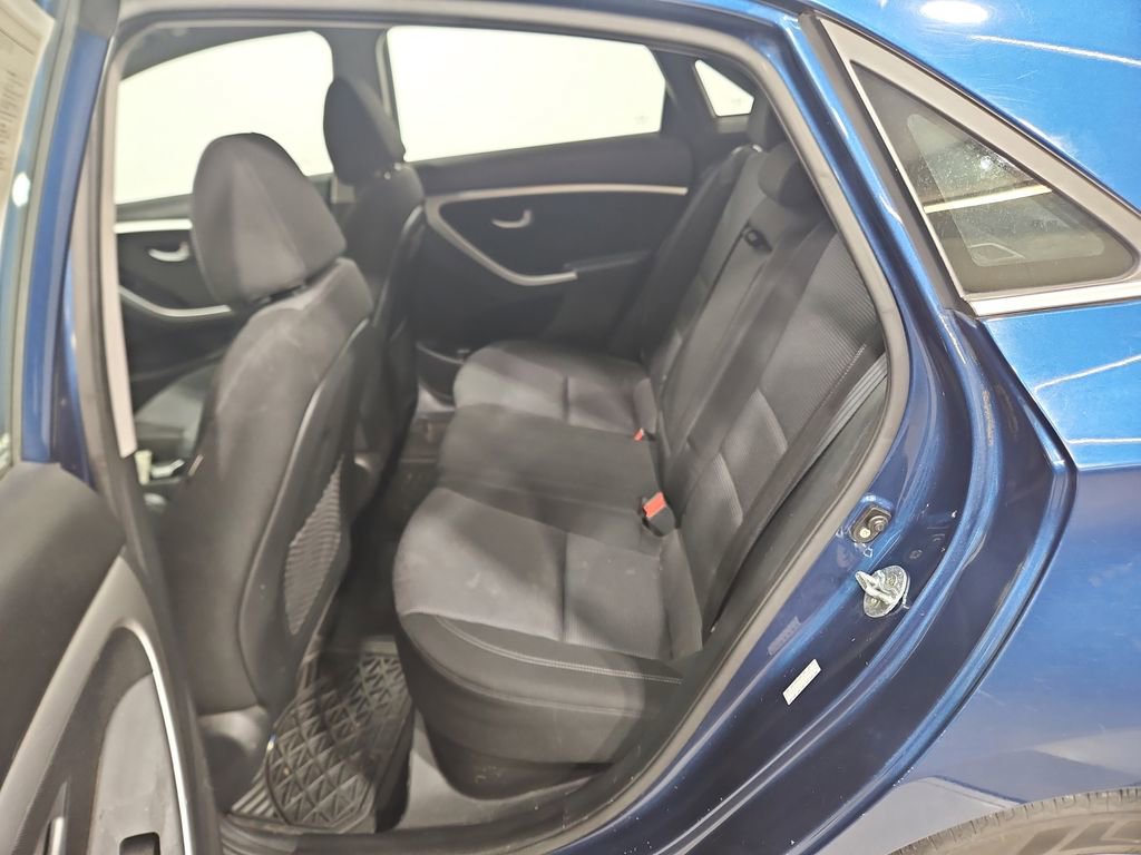 Used 2016 Hyundai Elantra GT image 23