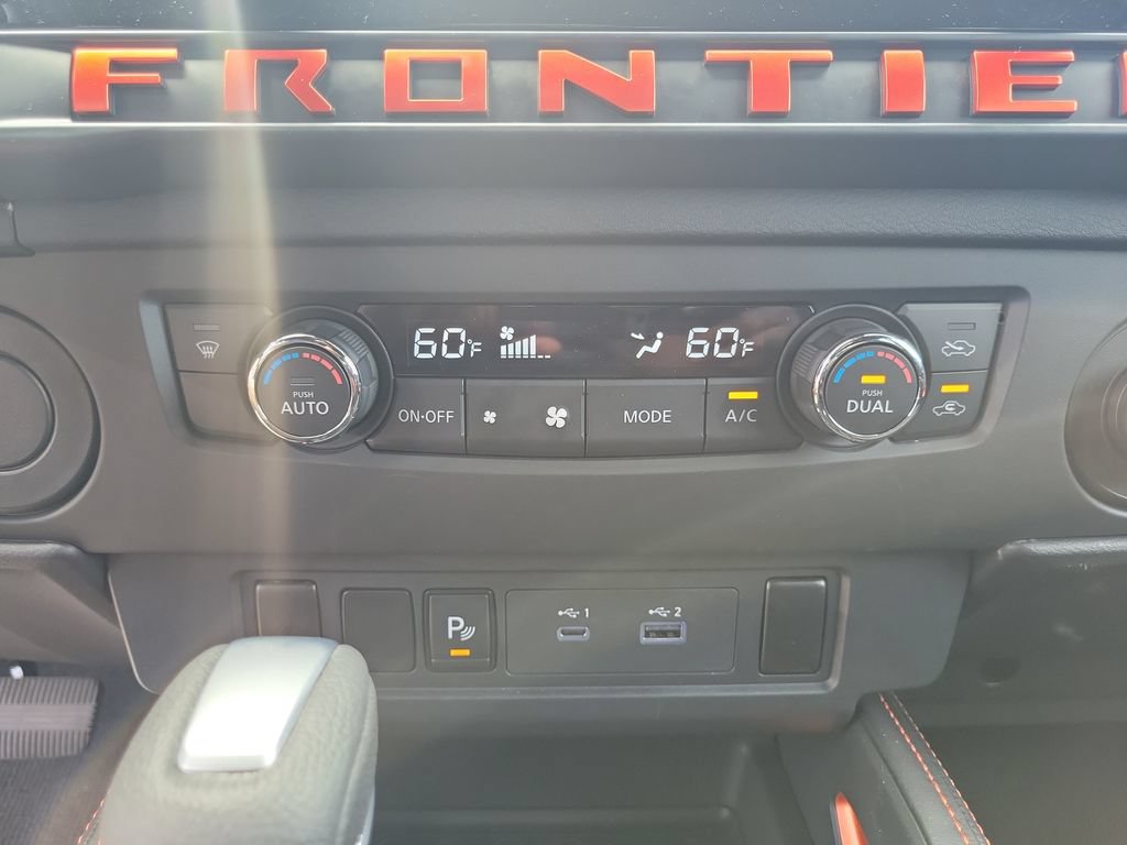 Used 2025 Nissan Frontier Pro-X RWD image 19