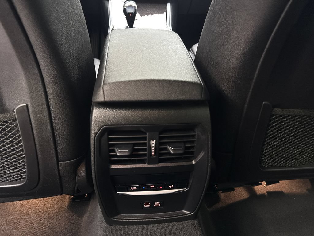 Used 2021 BMW 330i xDrive Sedan w/ Driving Assistance Package AWD/4WD image 73