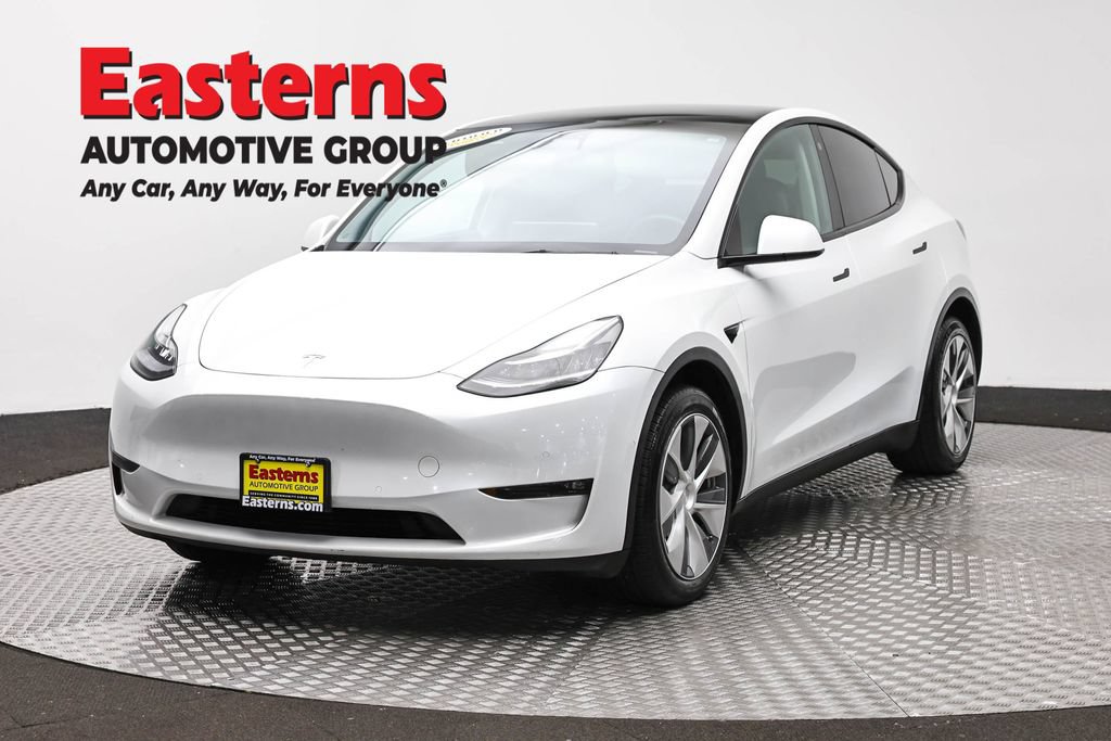 Used 2021 Tesla Model Y Long Range AWD/4WD image 1