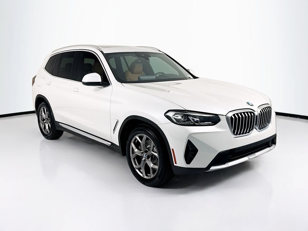 Used 2022 BMW X3 sDrive30i w/ Premium Package 2 (ZPA) RWD image 3