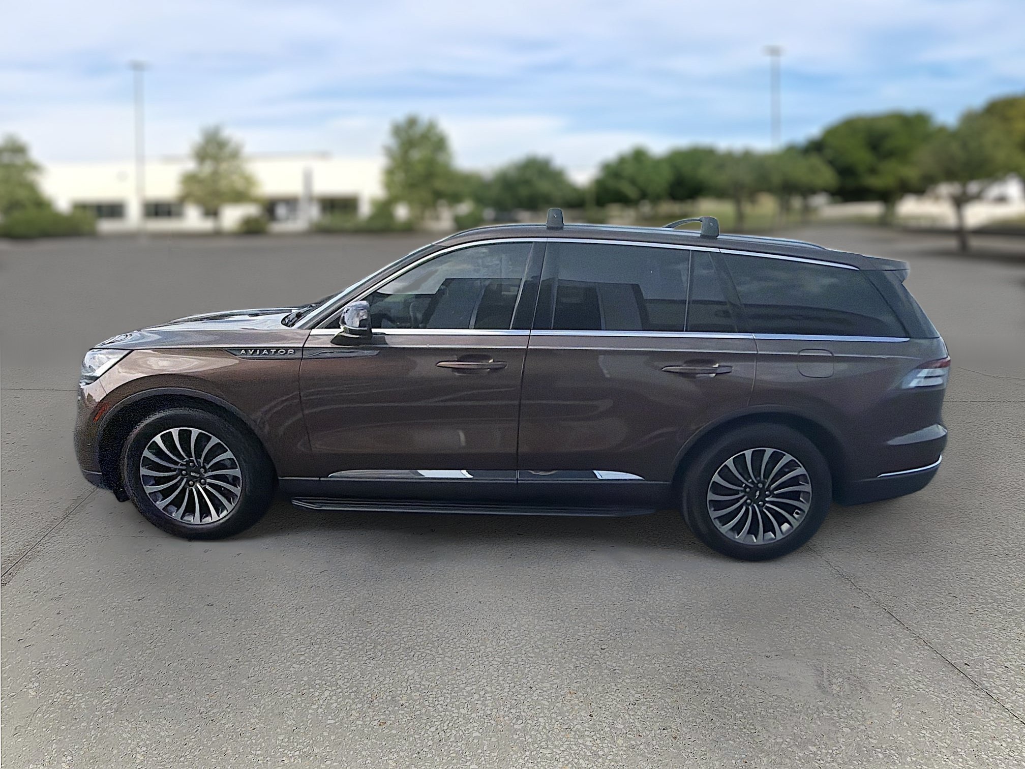 Used 2022 Lincoln Aviator Reserve w/ Elements Package Plus RWD image 4