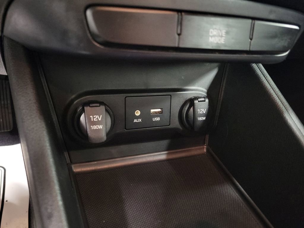 Used 2022 Hyundai Accent SE image 16