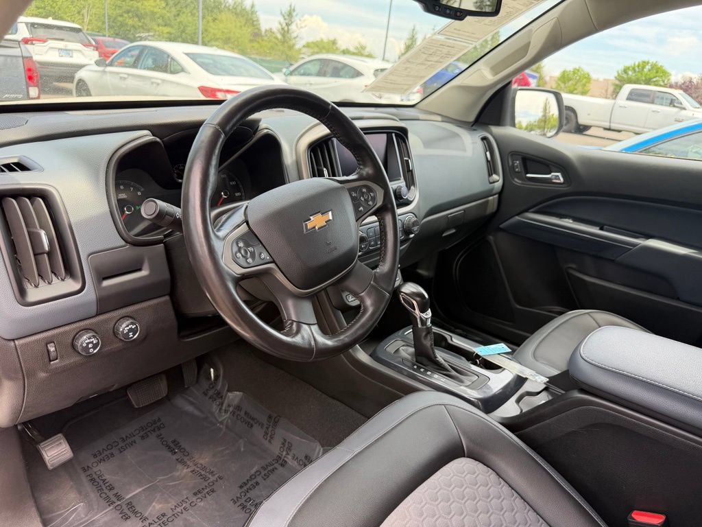 Used 2022 Chevrolet Colorado Z71 AWD/4WD image 16