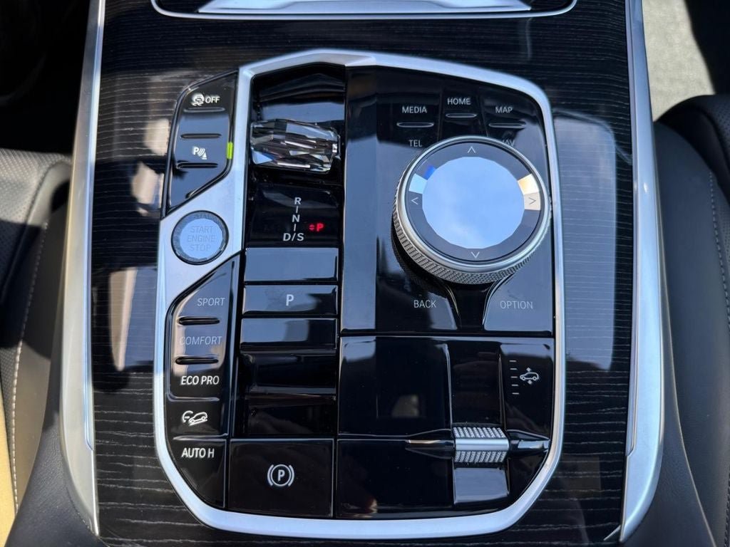 Certified 2026 BMW X7 M60i AWD/4WD image 10