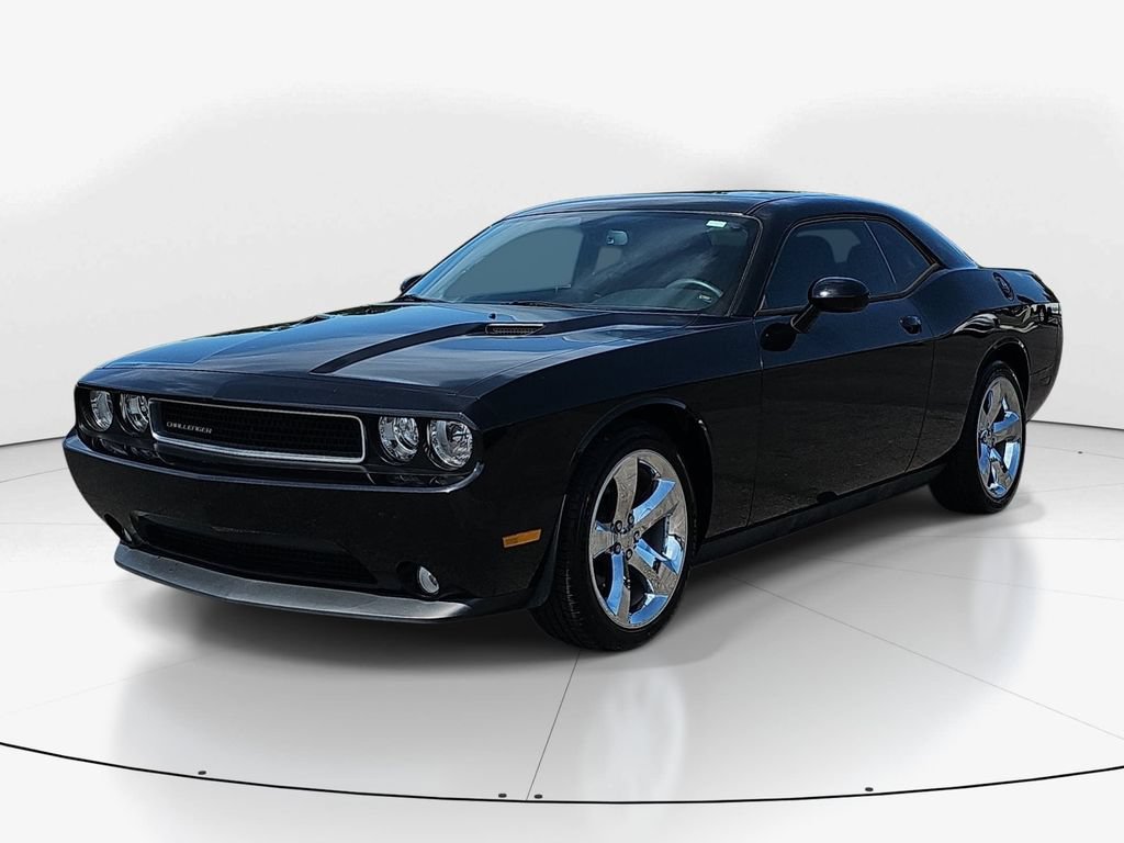 Used 2014 Dodge Challenger SXT Plus RWD image 11