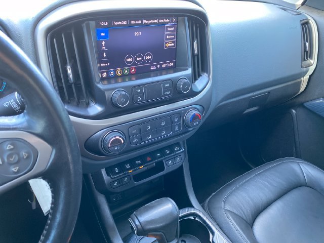 Used 2021 Chevrolet Colorado Z71 w/ Safety Package AWD/4WD image 17