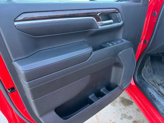 Used 2024 GMC Sierra 1500 SLE image 12