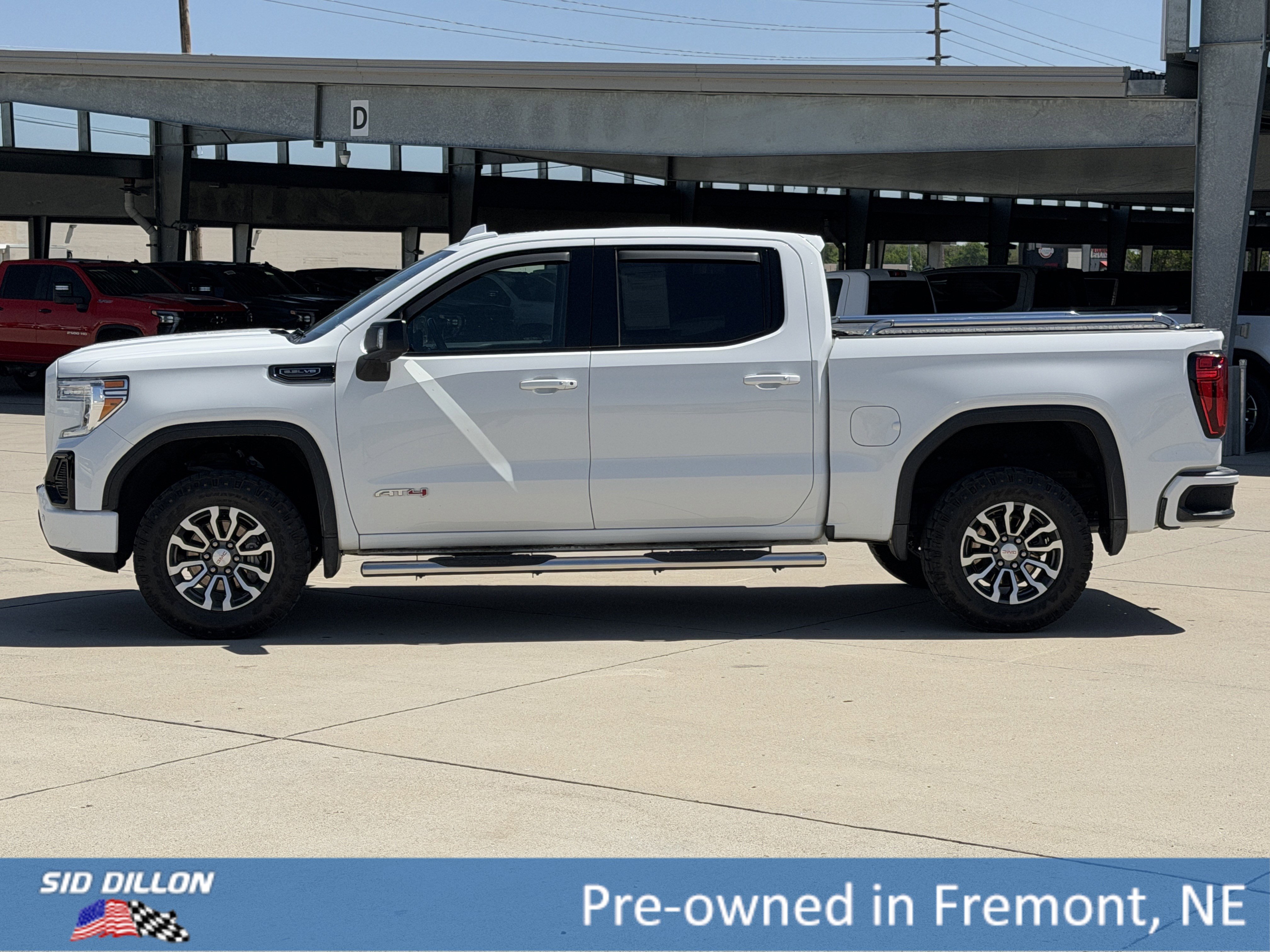 Used 2021 GMC Sierra 1500 AT4 w/ AT4 Value Package AWD/4WD image 8