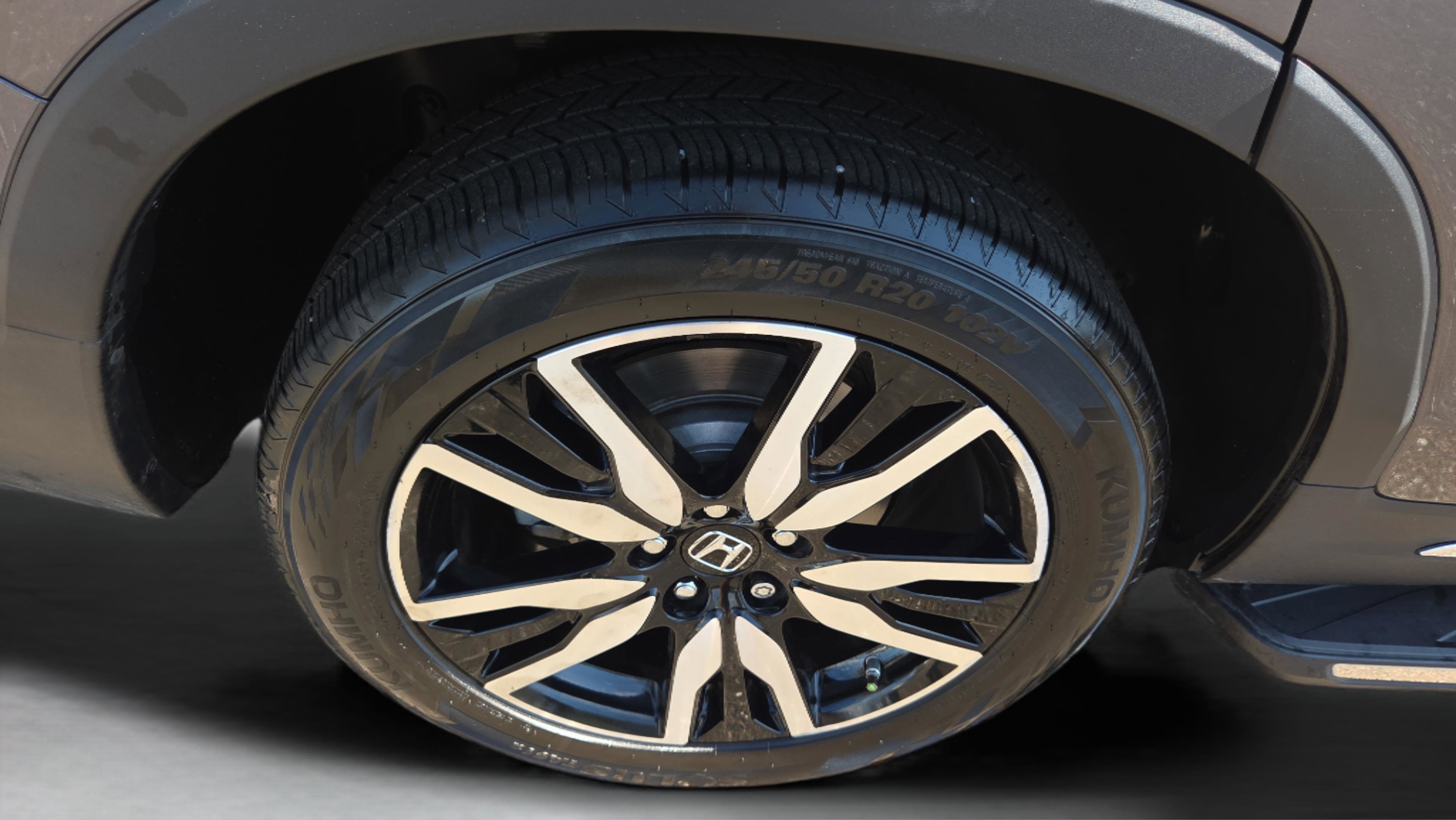 Used 2021 Honda Pilot Touring image 24