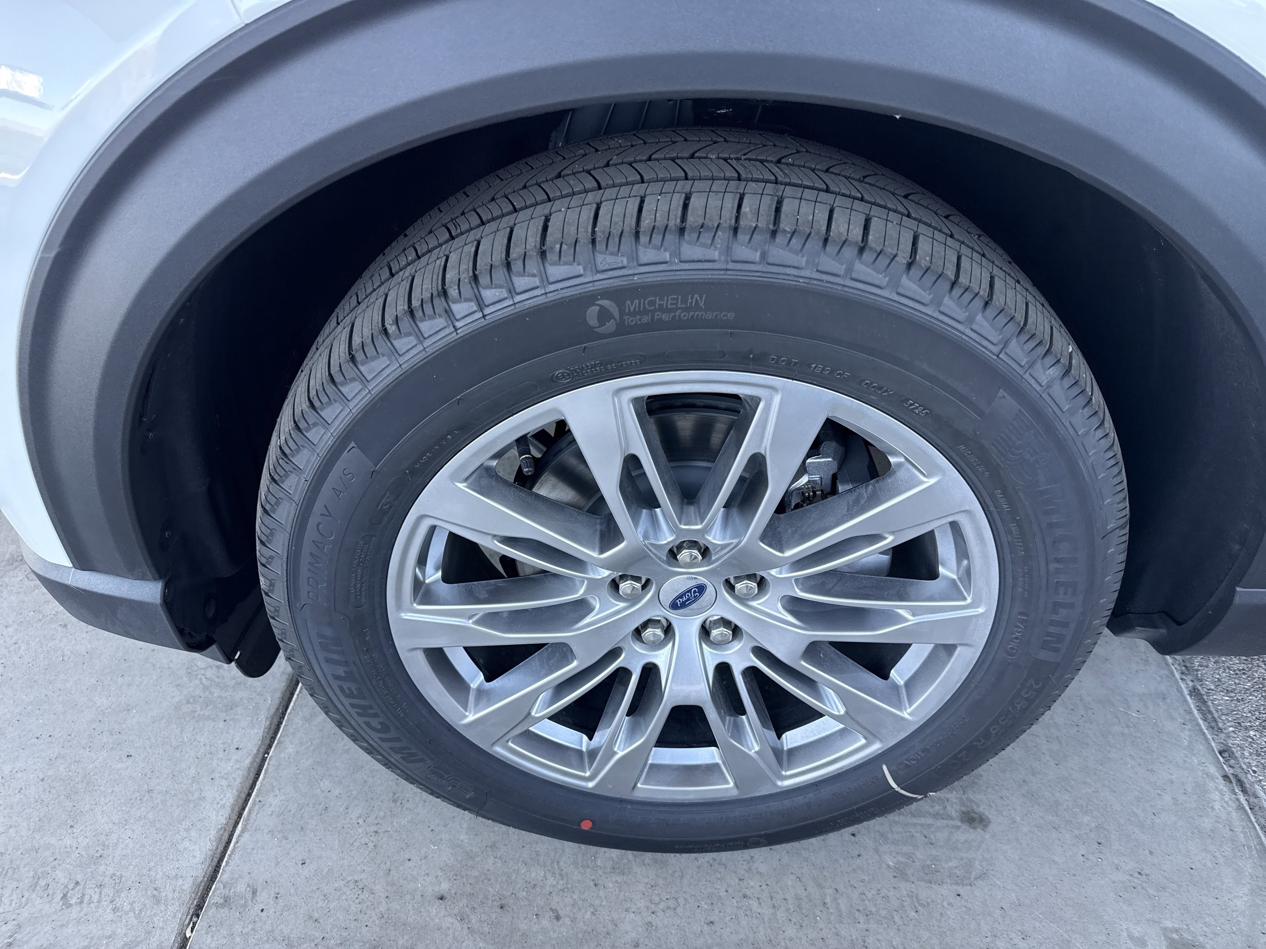 New 2026 Ford Explorer Platinum RWD image 9