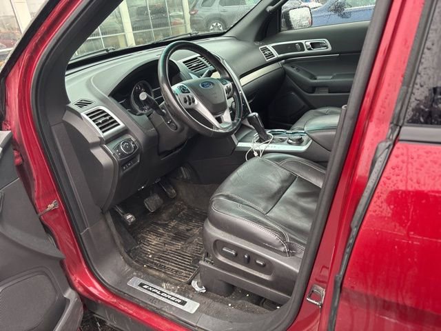 Used 2015 Ford Explorer Sport w/ Equipment Group 401A image 3
