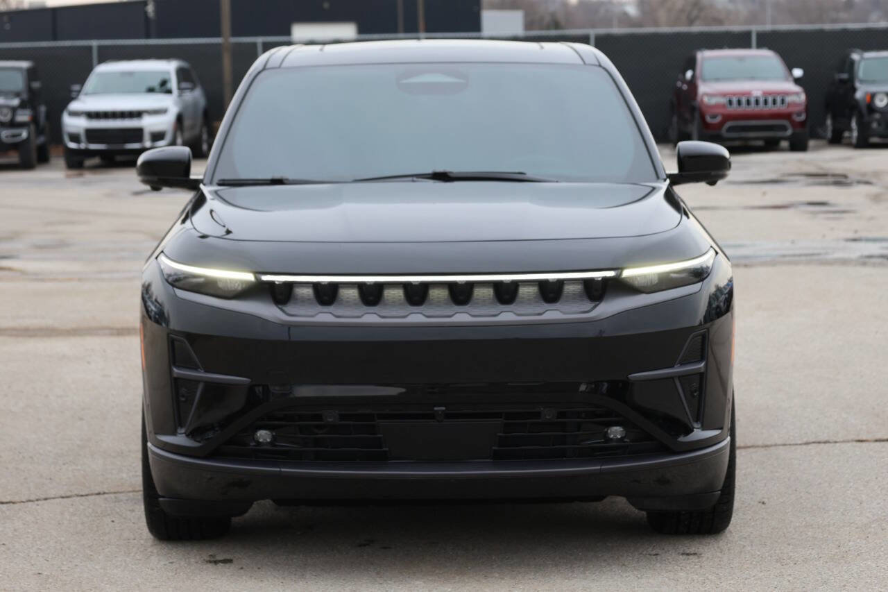 Used 2025 Jeep Wagoneer S Limited image 2