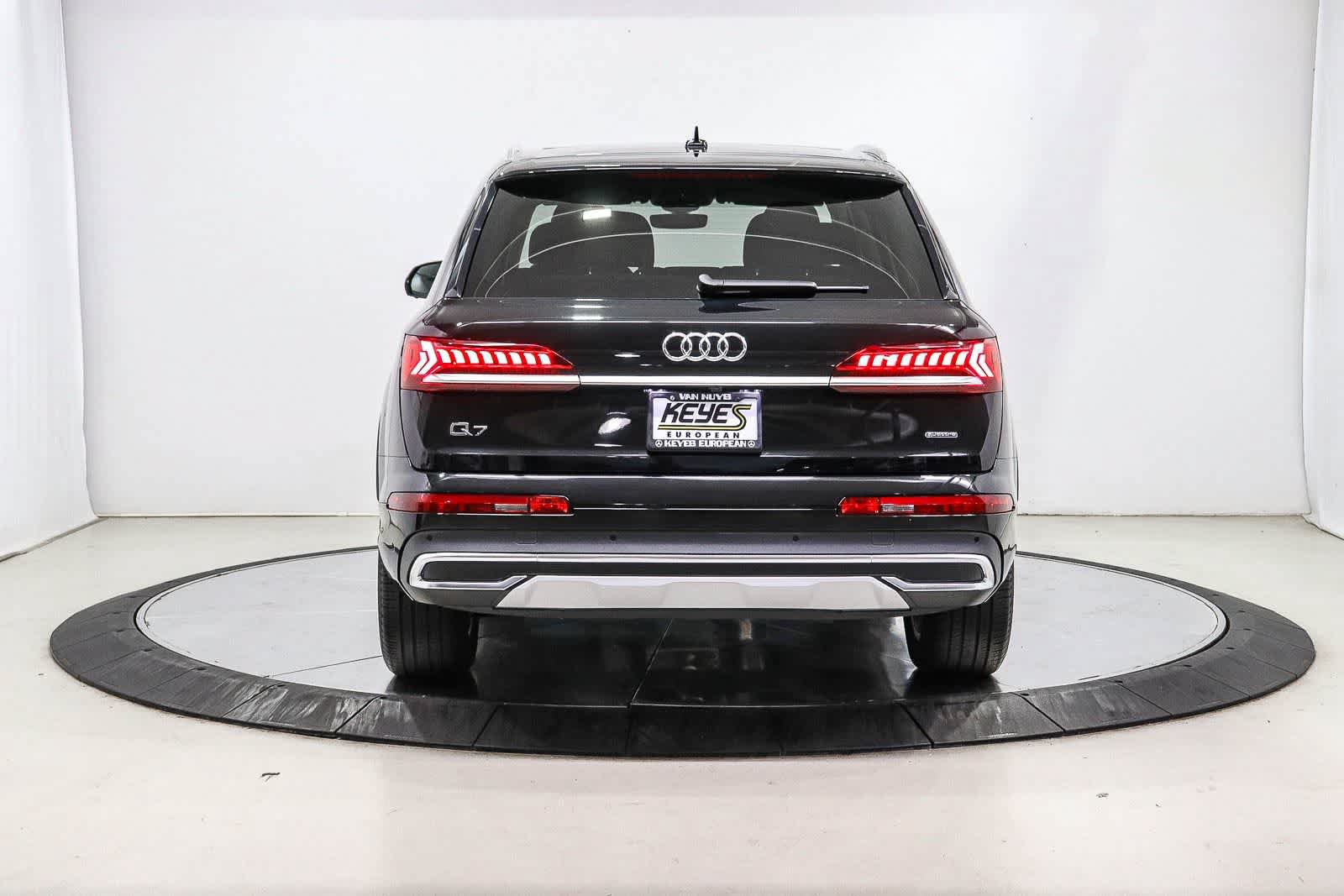 Used 2024 Audi Q7 2.0T Premium w/ Convenience Package AWD/4WD image 3