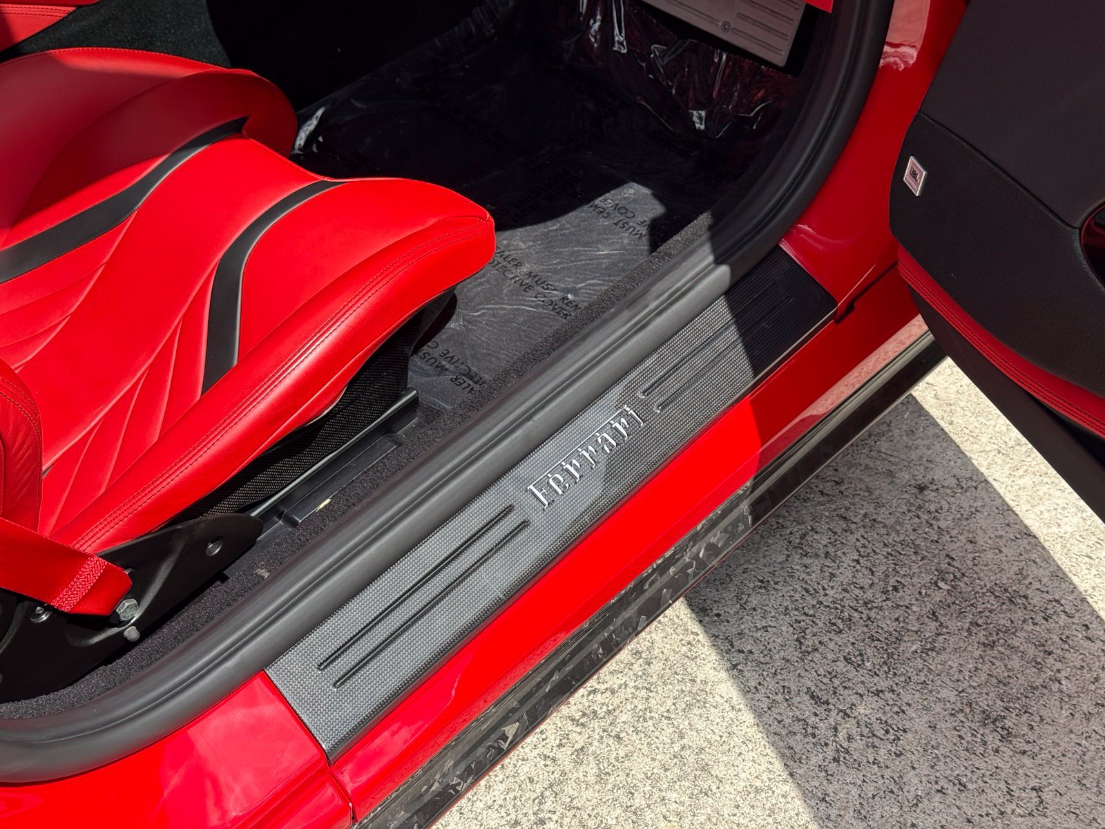 Used 2020 Ferrari 812 Superfast RWD image 53