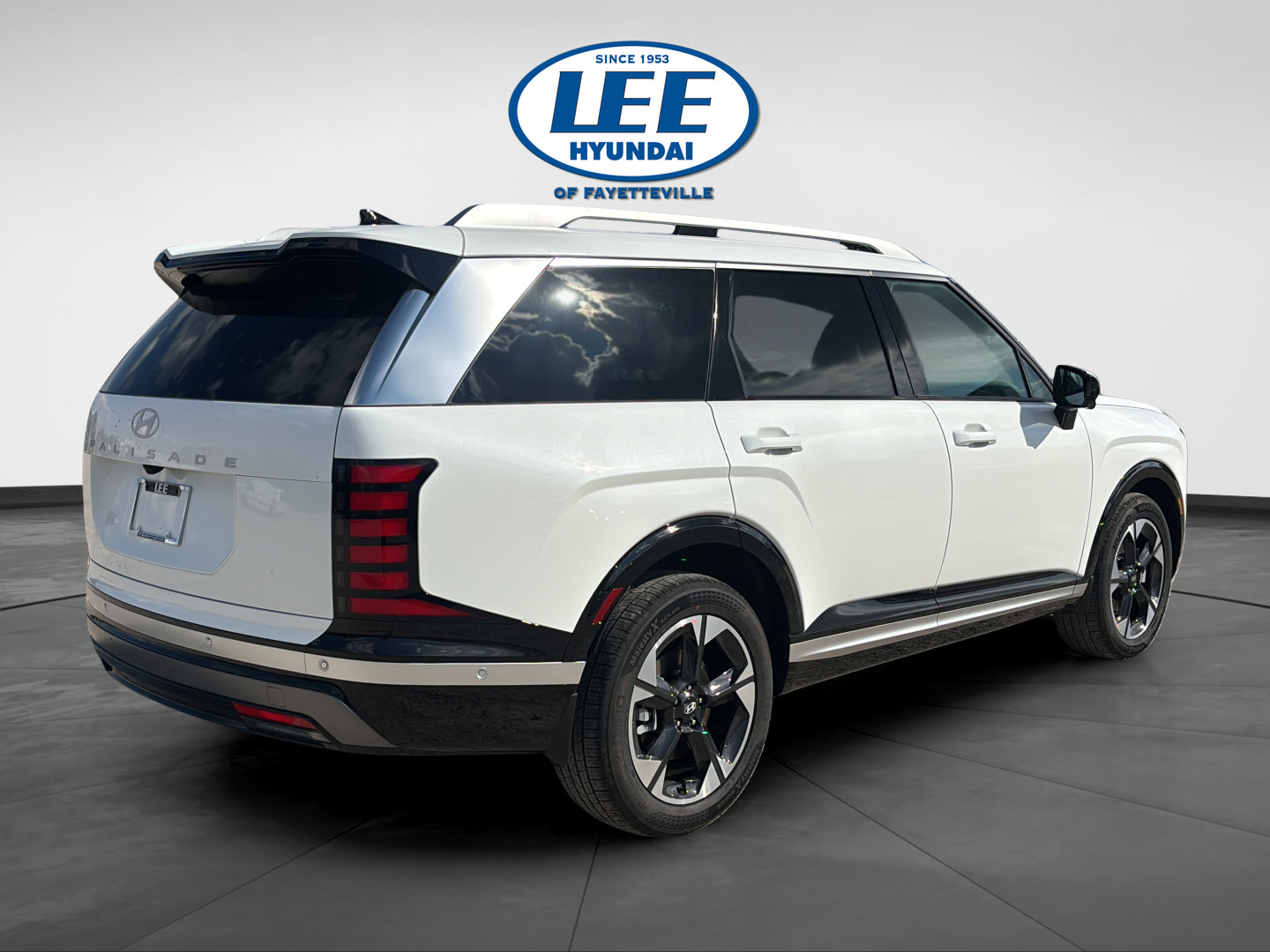 New 2027 Hyundai Palisade Limited FWD image 3