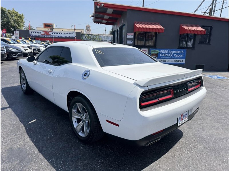 Used 2019 Dodge Challenger SXT image 12