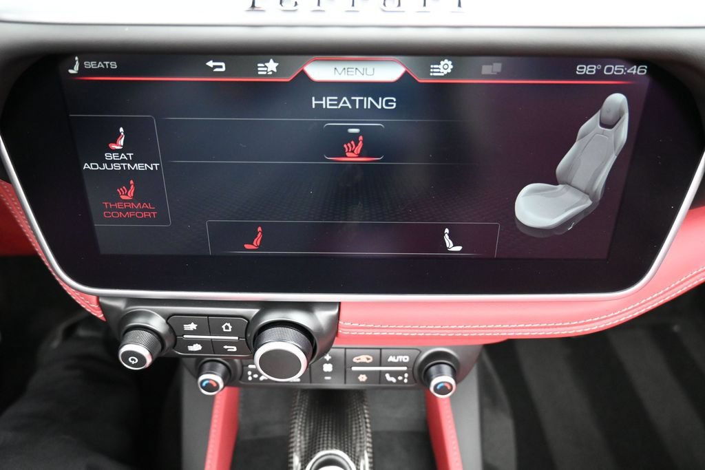 Used 2020 Ferrari Portofino RWD image 22