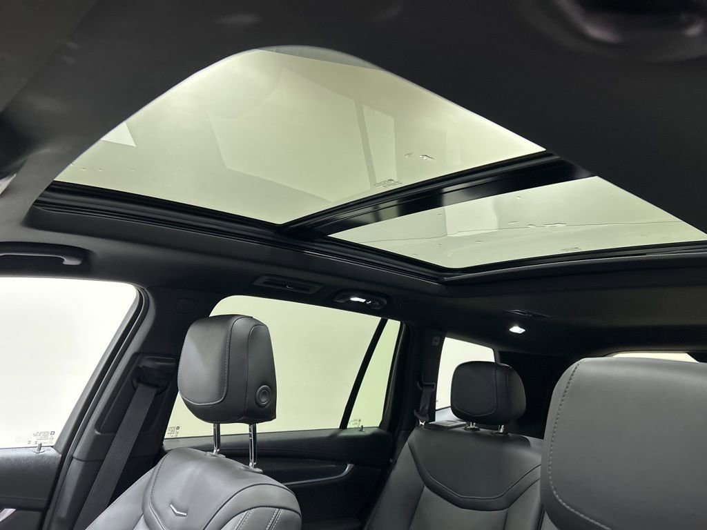 Used 2024 Cadillac XT6 Sport image 25