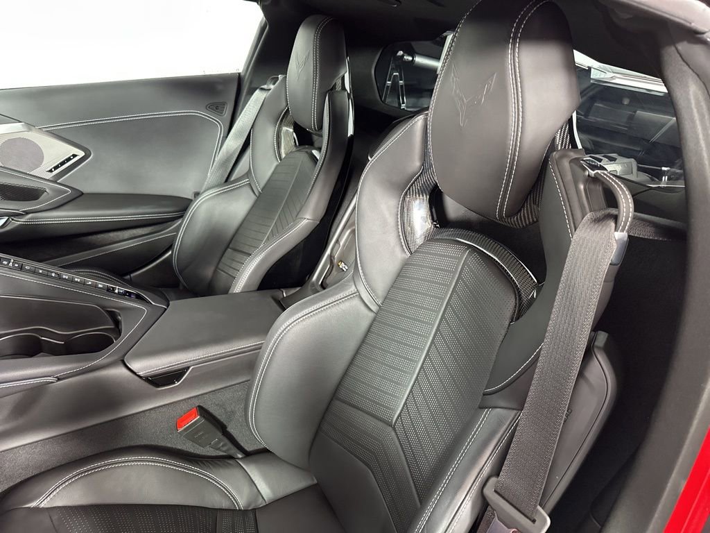 Used 2021 Chevrolet Corvette Stingray Preferred Cpe w/ Z51 Performance Package RWD image 12