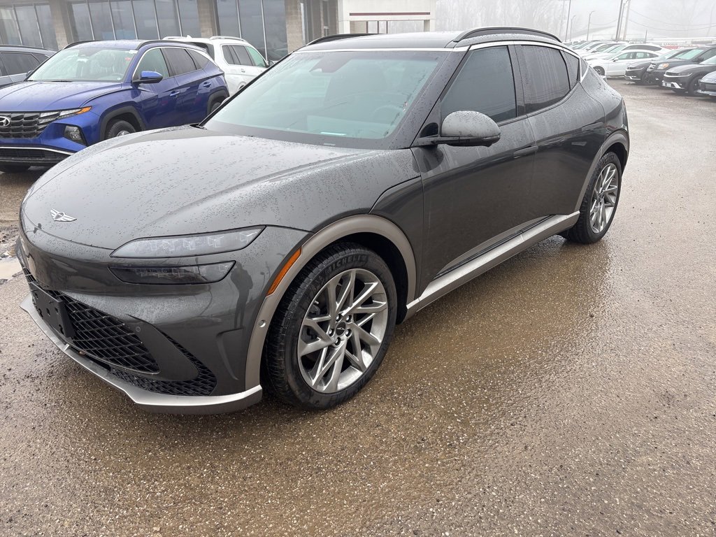Used 2024 Genesis GV60 Advanced image 2